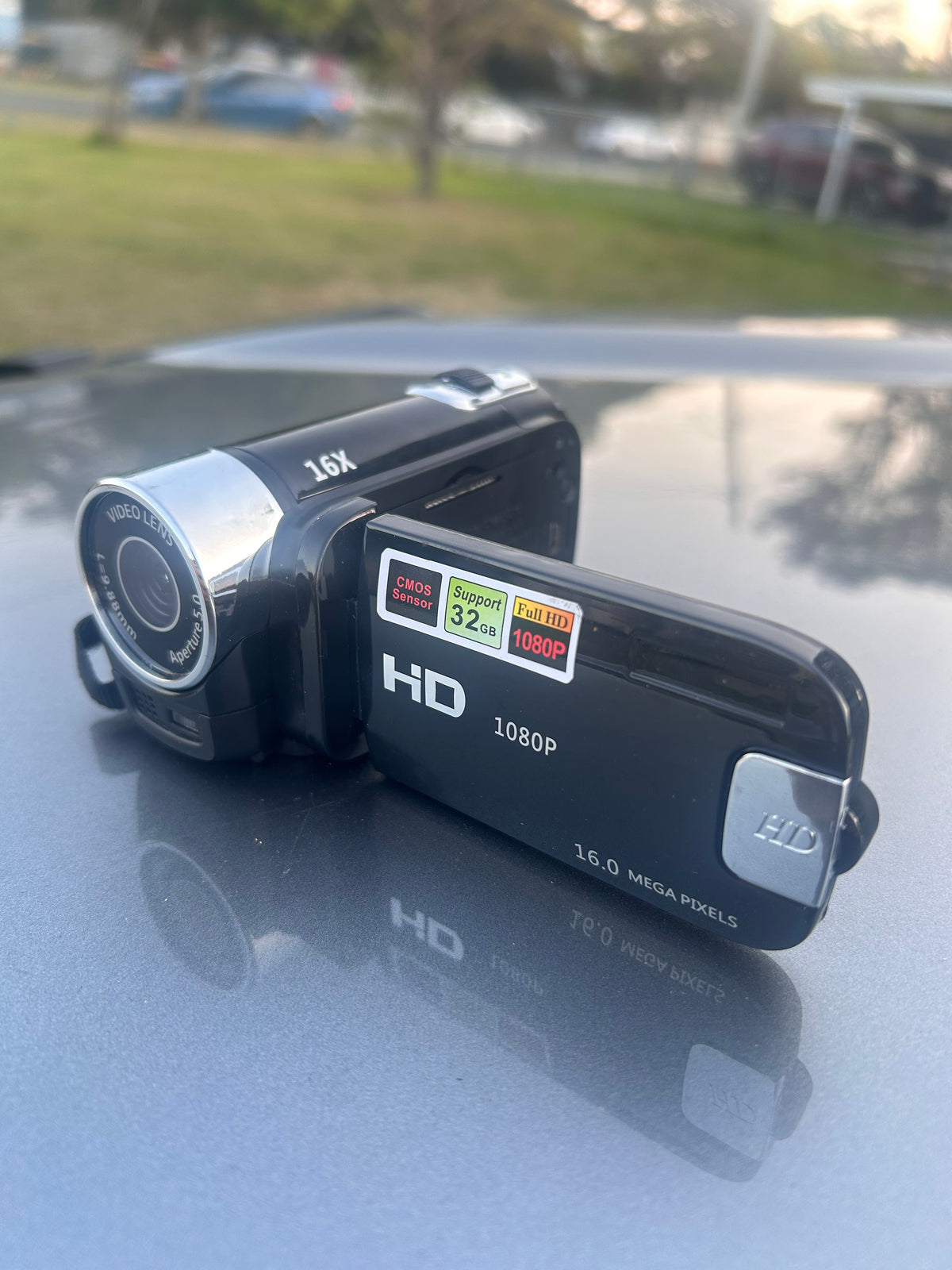 SnapBack Retro Camcorder